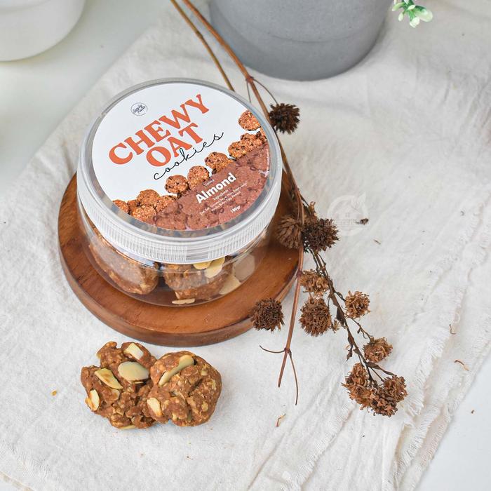 230942ec_6782320e6594430bac6ef854442e6a89 Chewy Oat Cookies - Cookies Rendah Dengan Varian Almond, Cokelat, Dan Raisin Food Snack Chocolate Kering Biskuit gandum - Original - Image 6