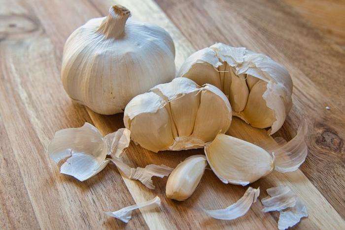 5103c918_04794a54-46ac-4060-bfbb-46110f60dc09 Bawang Putih 240 - 250 Gr ( Fresh Garlic Cloves )
