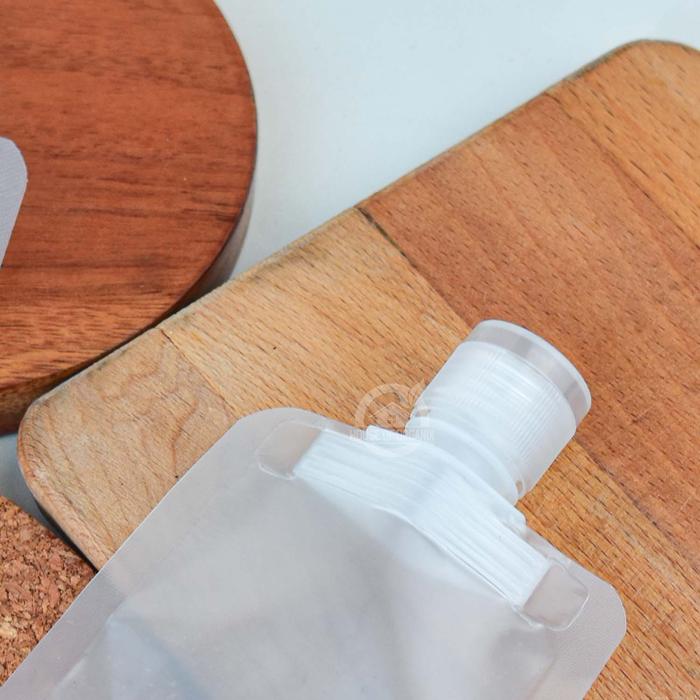 63100605_9acb3fb6-7edc-437d-8a1b-aa6ade60a8b5 Botol travel refill pouch fliptop food grade - 50 ml - Image 3