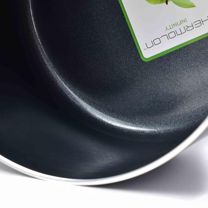 ab17aa12_187a8003-bf1d-46ff-b88d-1e26815797a1 GreenPan Cambridge Black Casserole 22 cm - Image 4
