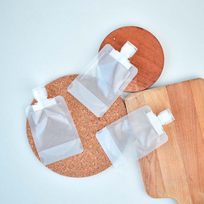 c824e2cd_eb4a5a8d-c1a6-49b2-9af2-5307d8a35518 Botol travel refill pouch fliptop food grade - 50 ml - Image 2