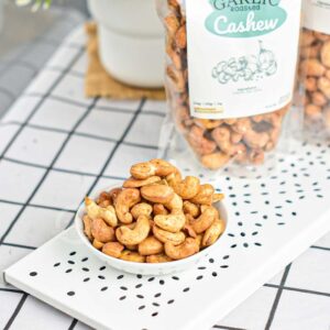 Garlic Roasted Cashew (Kacang Mete Panggang Bawang Putih) 100 Gr